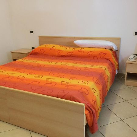 Albergo Adige Boara Pisani Екстер'єр фото